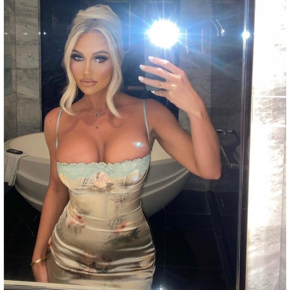 NEW House of CB Venus Dress Vintage Cream Flower Print Large+ (XL) - Picture 12 of 17